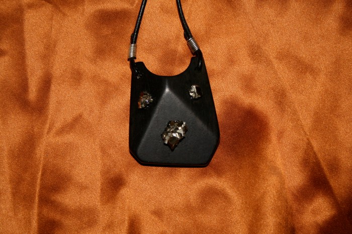 Jewelry Gaboon Ebony (1)